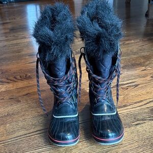Sorel Black and Red Fur-Trimmed Winter Boots